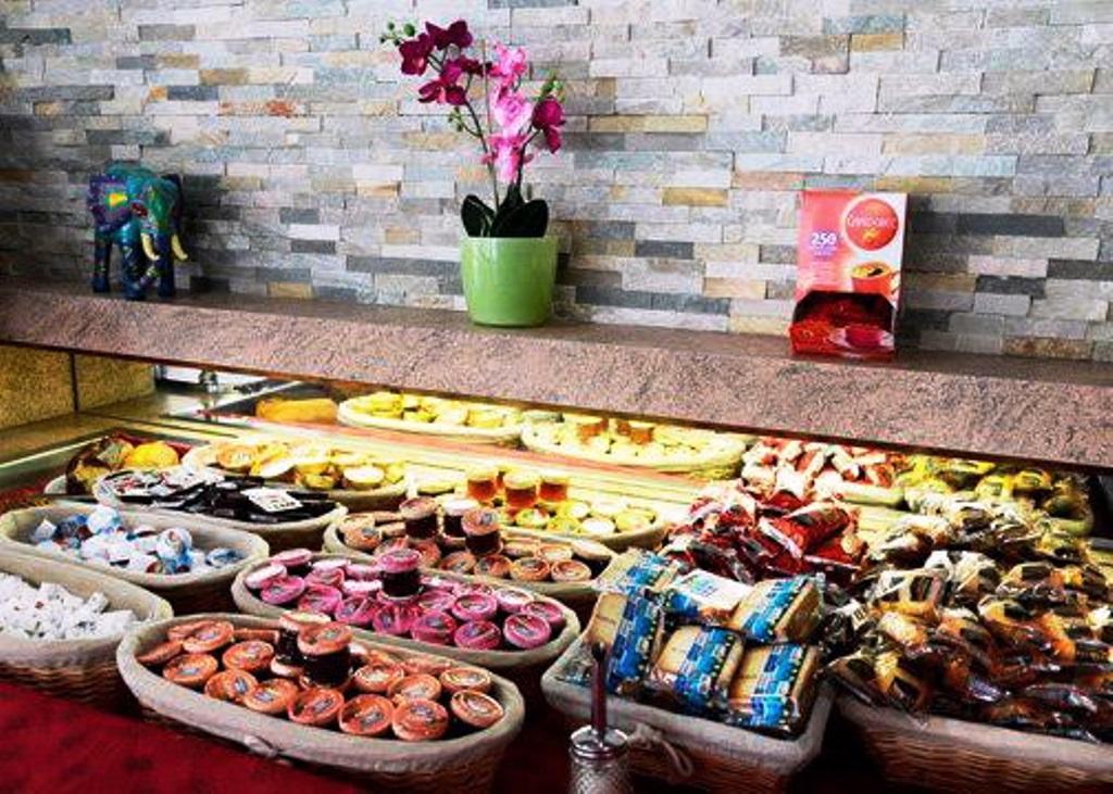 B&B Hotel Marne-La-Vallee Chelles Шел Екстериор снимка